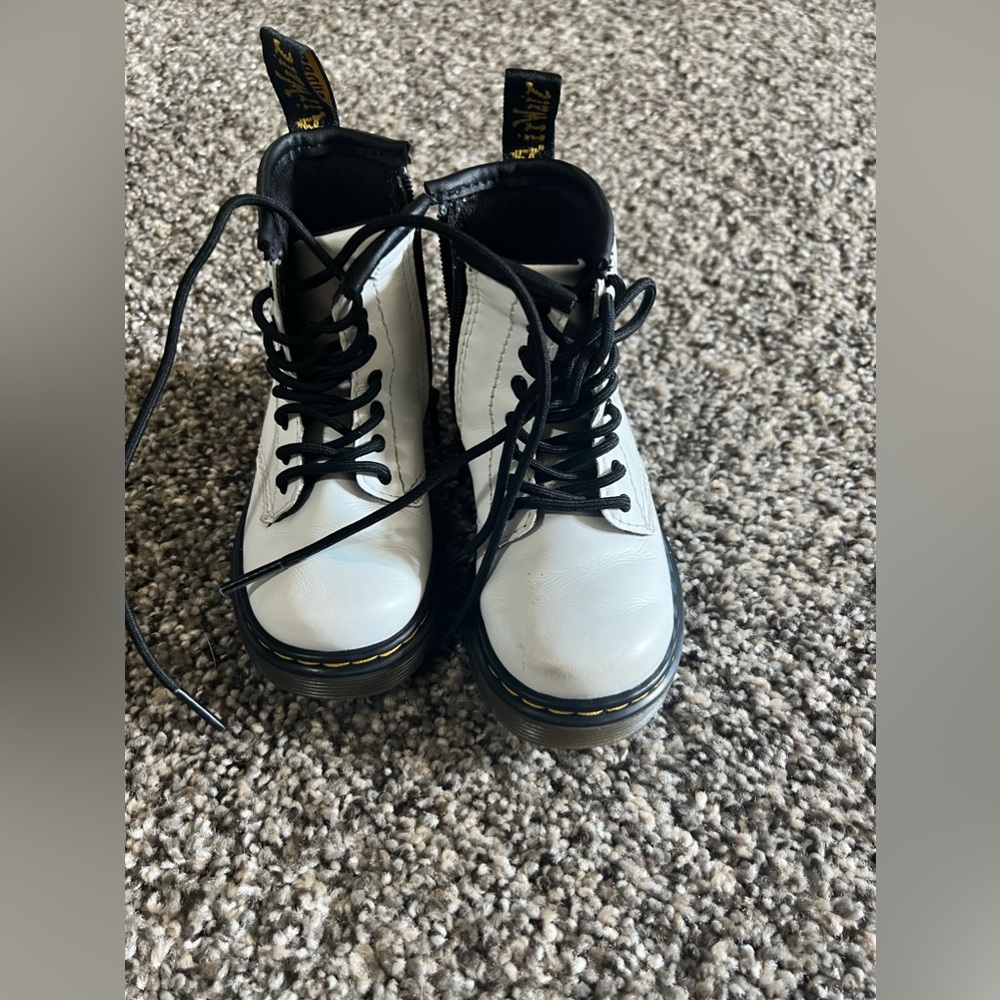 Dr. Marten toddler boots sz 6